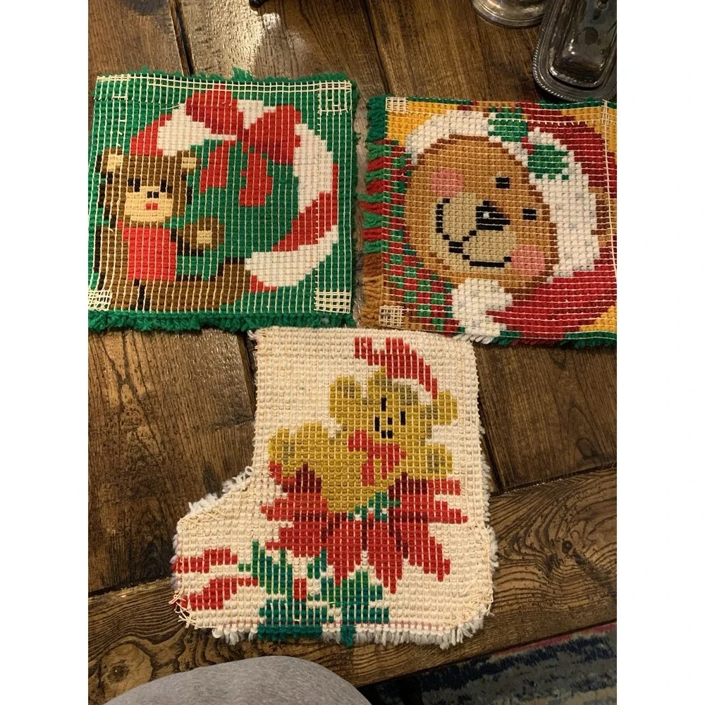 Adorable Vintage Christmas Latch Hook Set Of 3  Wall Hanging Bears  12x12